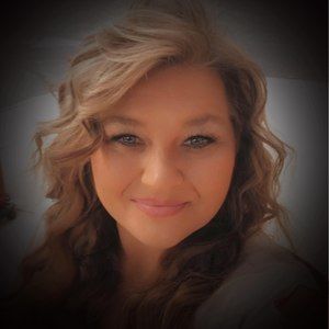 Meet your Posher, Mechelle